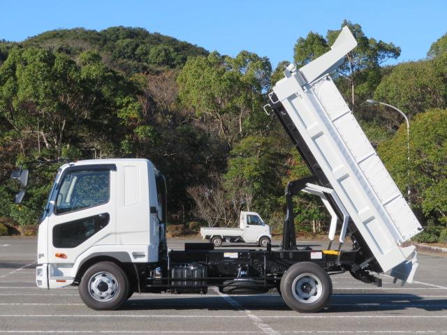 ファイター ３．４５ｔ　ダンプ　内寸－長３４０／幅２０６／高３０・新明和・アオリ１方開・リア下開・電動コボレーン・２２０馬力ターボ（11枚目）
