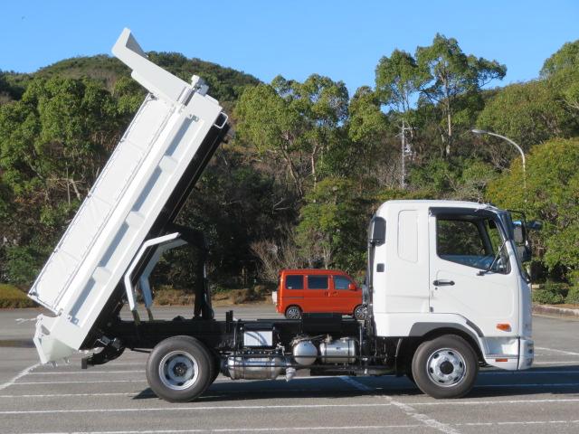 ファイター ３．４５ｔ　ダンプ　内寸－長３４０／幅２０６／高３０・新明和・アオリ１方開・リア下開・電動コボレーン・２２０馬力ターボ（12枚目）