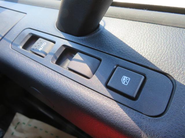 ファイター ３．４５ｔ　ダンプ　内寸－長３４０／幅２０６／高３０・新明和・アオリ１方開・リア下開・電動コボレーン・２２０馬力ターボ（27枚目）