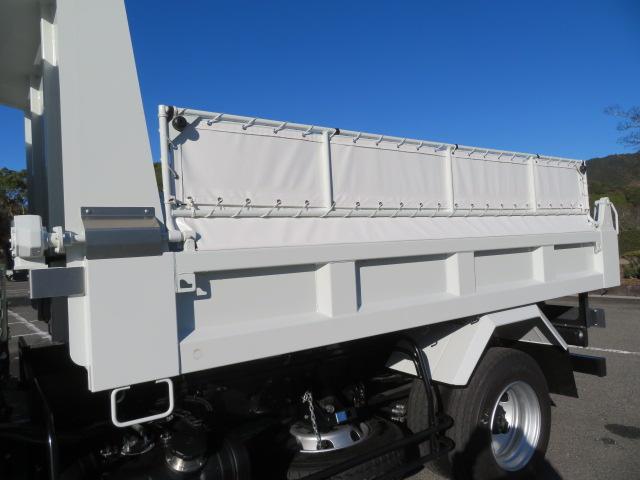 ファイター ３．４５ｔ　ダンプ　内寸－長３４０／幅２０６／高３０・新明和・アオリ１方開・リア下開・電動コボレーン・２２０馬力ターボ（41枚目）