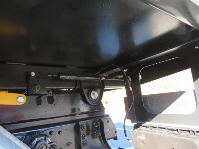 ファイター ３．４５ｔ　ダンプ　内寸－長３４０／幅２０６／高３０・新明和・アオリ１方開・リア下開・電動コボレーン・２２０馬力ターボ（56枚目）