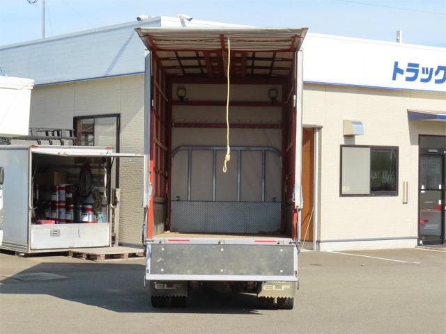 エルフトラック 1.85t 4WD 幌ウイング 内寸-長311/幅161/高210・床縞鉄・オートマ車・150馬力ターボ(8枚目)