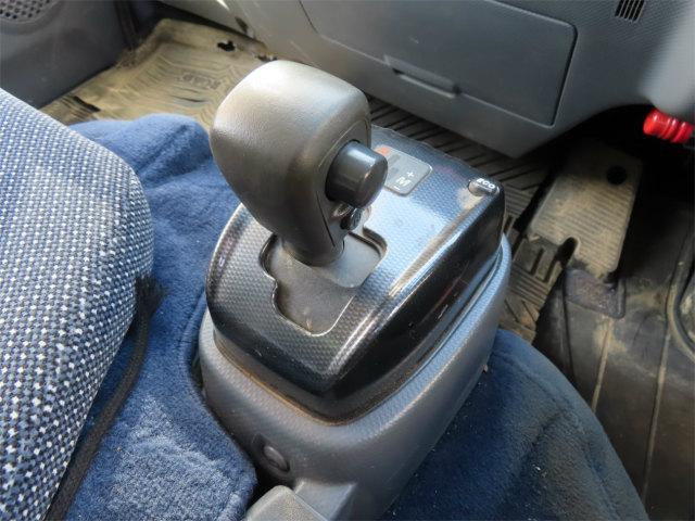 エルフトラック 1.85t 4WD 幌ウイング 内寸-長311/幅161/高210・床縞鉄・オートマ車・150馬力ターボ(17枚目)