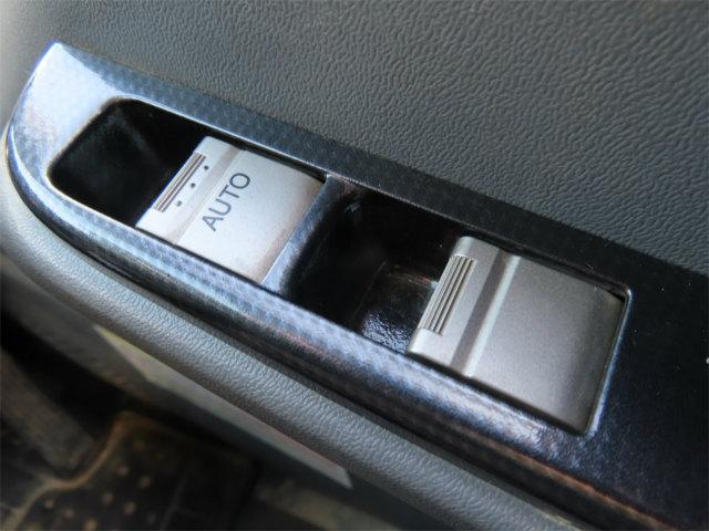 エルフトラック 1.85t 4WD 幌ウイング 内寸-長311/幅161/高210・床縞鉄・オートマ車・150馬力ターボ(18枚目)