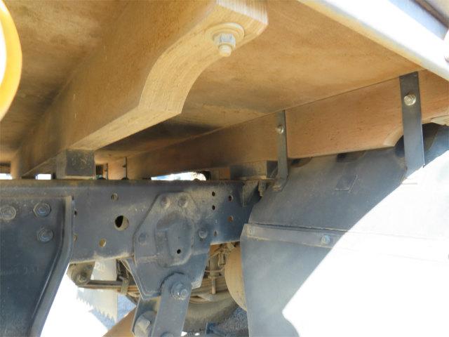 エルフトラック 1.85t 4WD 幌ウイング 内寸-長311/幅161/高210・床縞鉄・オートマ車・150馬力ターボ(43枚目)