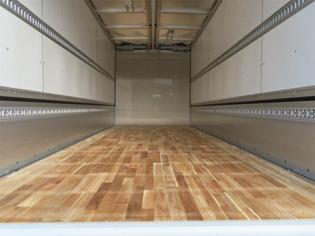 ファイター ２．６５ｔ　ワイド　アルミウイング　内寸－長６２１／幅２４１／高２４０・パブコ・床板・落フック５対・ラッシング２段・リア観音開・門口－幅２２８／高２３０・２２０馬力ターボ（32枚目）