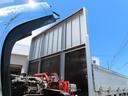 ６．３ｔ　増トン　アルミブロック　内寸－長４２５／幅２２０／高４０・床板・内フック７対・アオリ３方開・中型免許対応車・２１０馬力ターボ（38枚目）