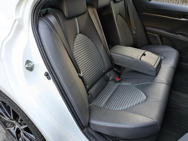 カムリ ＷＳ　ＧＲフルエアロ　パノラマビューモニター　前後ドラレコ　純正ディスプレイオーディオ（14枚目）