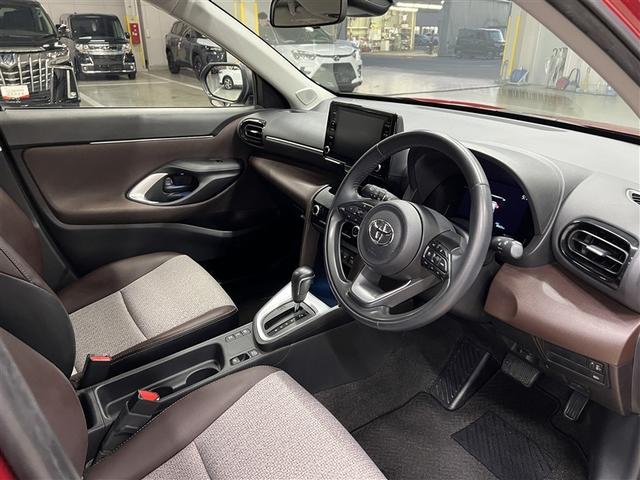 ヤリスクロス ハイブリッドZ 衝突被害軽減ブレーキ インテリジェントクリアランスソナー・スマートアシスト デュアル+サイドエアバッグ ABS 純正アルミホイール モケットシート パワステ パワーウィンドウ(9枚目)