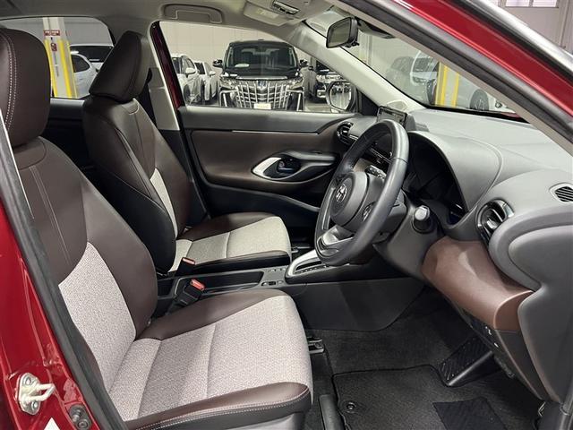 ヤリスクロス ハイブリッドZ 衝突被害軽減ブレーキ インテリジェントクリアランスソナー・スマートアシスト デュアル+サイドエアバッグ ABS 純正アルミホイール モケットシート パワステ パワーウィンドウ(11枚目)