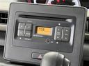 ＦＸ　ＣＤ再生装置　メディアプレイヤー接続　ベンチシート　スマートキ－　イモビライザー　衝突被害軽減ブレーキ　ペダル踏み間違い急発進抑制装置　デュアルエアバッグ　ＡＢＳ　横滑防止装置（22枚目）