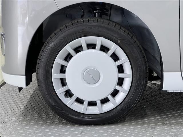 【ホイールキャップ付きスチールホイール】当社ではアルミホイールも取り扱っておりますので、お好みのデザインのアルミホイールに交換することも可能です(別途費用)