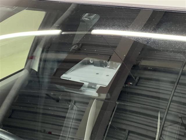 先進の安全装置が装着されています。詳しい機能についてはスタッフまでお問合せください。