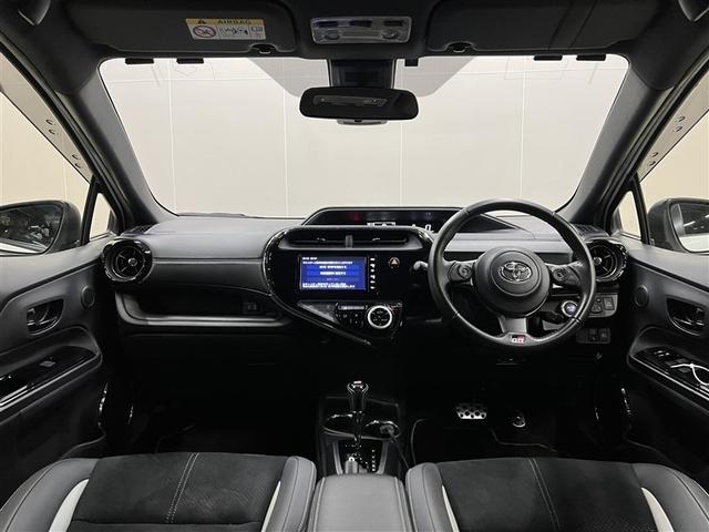 【まるまるクリン】で隅々までキレイ！　車内・ボディはもちろん、エンジンルームなど見えないところもしっかり洗浄