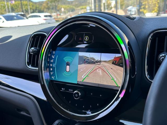 ＭＩＮＩ クーパーＤ　クロスオーバー　クラシックトリム　ワイヤレスＡｐｐｌｅＣａｒＰｌａｙ　ドライビングアシストプラスＰ　デジタルメーター　リアカメラ＆アクティブパークアシスト　インテリセーフ　ＬＥＤヘッドライト　パワードリアゲート（15枚目）