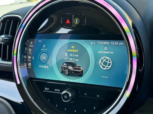 クーパーＤ　クロスオーバー　クラシックトリム　ワイヤレスＡｐｐｌｅＣａｒＰｌａｙ　ドライビングアシストプラスＰ　デジタルメーター　リアカメラ＆アクティブパークアシスト　インテリセーフ　ＬＥＤヘッドライト　パワードリアゲート(29枚目)