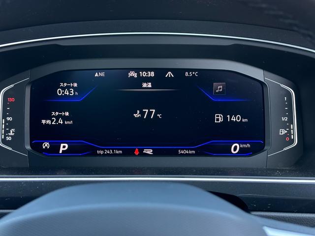 ＴＳＩ　Ｒライン　レザーシート＆ＤＣＣパッケージ　黒革ＭＰ４シートＨ＆ステアリングＨ　ＨＵＤ　純正２０インチＡＷ　アンビエントライト　３６０°カメラ　ＬＥＤマトリクスＩＱライト　オールインセーフ　パワードリアゲート(14枚目)