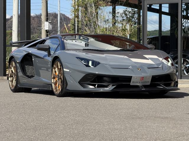 アヴェンタドール ＳＶＪロードスター　アドペルソナム　レイリオンブロンズカラー鍛造２０／２１インチホイール　オレンジキャリパー　ポリカーボネートエンジンカバー　ブラックサススプリング　サスペンションリフター　マットカーボンミラーハウジング（78枚目）