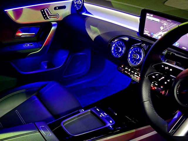 ＣＬＡクラス ＣＬＡ２００ｄ　ＡＭＧレザーエクスクルーシブパッケジ　ＡＭＧレザーＥＸ＆アドバンスドＰＫＧ　パノラマガラスＳＲ　ブラックレザーＭＰシートＨ　ヘッドアップディスプレイ　３６０°カメラ　ブルメスター　アンビエントライト　１９インチＡＷ　マルチビームＬＥＤ（10枚目）