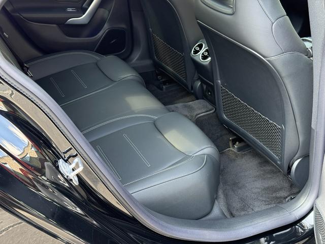 ＣＬＡクラス ＣＬＡ２００ｄ　ＡＭＧレザーエクスクルーシブパッケジ　ＡＭＧレザーＥＸ＆アドバンスドＰＫＧ　パノラマガラスＳＲ　ブラックレザーＭＰシートＨ　ヘッドアップディスプレイ　３６０°カメラ　ブルメスター　アンビエントライト　１９インチＡＷ　マルチビームＬＥＤ（36枚目）