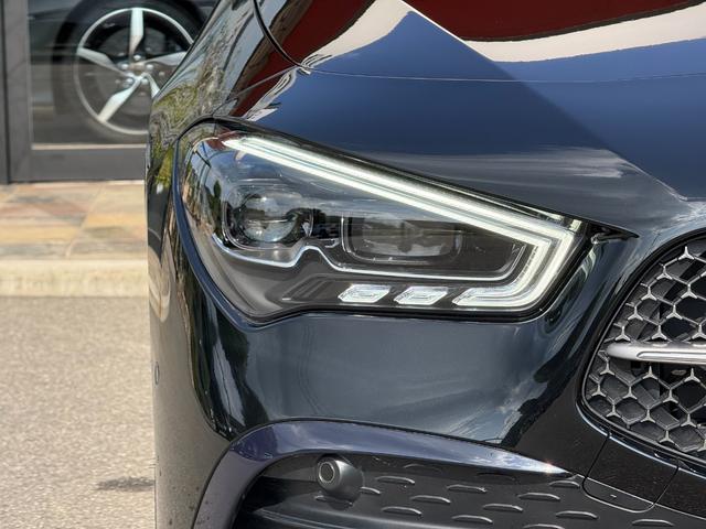ＣＬＡクラス ＣＬＡ２００ｄ　ＡＭＧレザーエクスクルーシブパッケジ　ＡＭＧレザーＥＸ＆アドバンスドＰＫＧ　パノラマガラスＳＲ　ブラックレザーＭＰシートＨ　ヘッドアップディスプレイ　３６０°カメラ　ブルメスター　アンビエントライト　１９インチＡＷ　マルチビームＬＥＤ（40枚目）