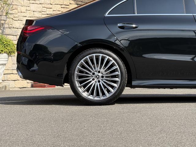 ＣＬＡクラス ＣＬＡ２００ｄ　ＡＭＧレザーエクスクルーシブパッケジ　ＡＭＧレザーＥＸ＆アドバンスドＰＫＧ　パノラマガラスＳＲ　ブラックレザーＭＰシートＨ　ヘッドアップディスプレイ　３６０°カメラ　ブルメスター　アンビエントライト　１９インチＡＷ　マルチビームＬＥＤ（65枚目）
