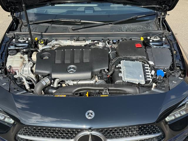 ＣＬＡクラス ＣＬＡ２００ｄ　ＡＭＧレザーエクスクルーシブパッケジ　ＡＭＧレザーＥＸ＆アドバンスドＰＫＧ　パノラマガラスＳＲ　ブラックレザーＭＰシートＨ　ヘッドアップディスプレイ　３６０°カメラ　ブルメスター　アンビエントライト　１９インチＡＷ　マルチビームＬＥＤ（77枚目）