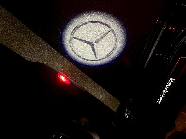 ＣＬＡクラス ＣＬＡ２００ｄ　ＡＭＧレザーエクスクルーシブパッケジ　ＡＭＧレザーＥＸ＆アドバンスドＰＫＧ　パノラマガラスＳＲ　ブラックレザーＭＰシートＨ　ヘッドアップディスプレイ　３６０°カメラ　ブルメスター　アンビエントライト　１９インチＡＷ　マルチビームＬＥＤ（80枚目）