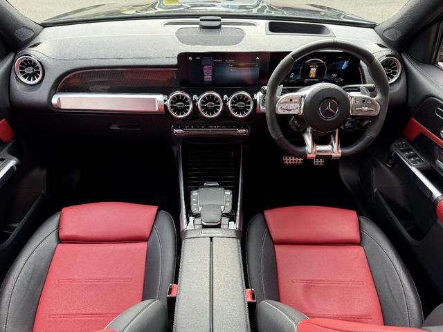 ＧＬＢ ＧＬＢ３５　４マチック　アドバンスドパッケージ　パノラマサンルーフ　レッド／ブラックレザーＭＰシートヒーター　ＨＵＤ　マルチビームＬＥＤライト　前後ドラレコ　純正１９インチＡＷ　レーダーセーフティ　アンビエントライト（2枚目）