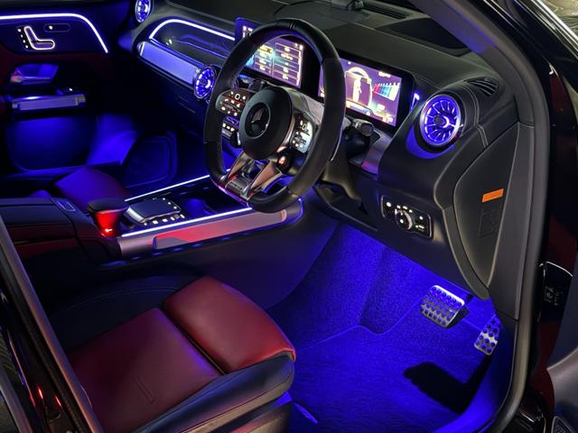 ＧＬＢ ＧＬＢ３５　４マチック　アドバンスドパッケージ　パノラマサンルーフ　レッド／ブラックレザーＭＰシートヒーター　ＨＵＤ　マルチビームＬＥＤライト　前後ドラレコ　純正１９インチＡＷ　レーダーセーフティ　アンビエントライト（5枚目）