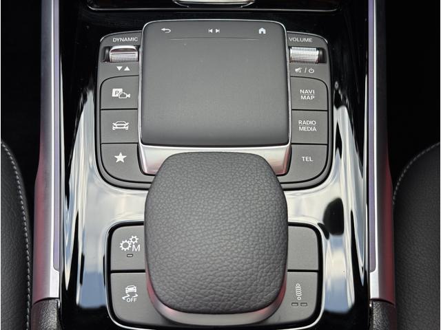 ＧＬＢ ＧＬＢ３５　４マチック　アドバンスドパッケージ　パノラマサンルーフ　レッド／ブラックレザーＭＰシートヒーター　ＨＵＤ　マルチビームＬＥＤライト　前後ドラレコ　純正１９インチＡＷ　レーダーセーフティ　アンビエントライト（13枚目）