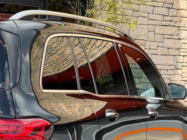 ＧＬＢ ＧＬＢ３５　４マチック　アドバンスドパッケージ　パノラマサンルーフ　レッド／ブラックレザーＭＰシートヒーター　ＨＵＤ　マルチビームＬＥＤライト　前後ドラレコ　純正１９インチＡＷ　レーダーセーフティ　アンビエントライト（67枚目）