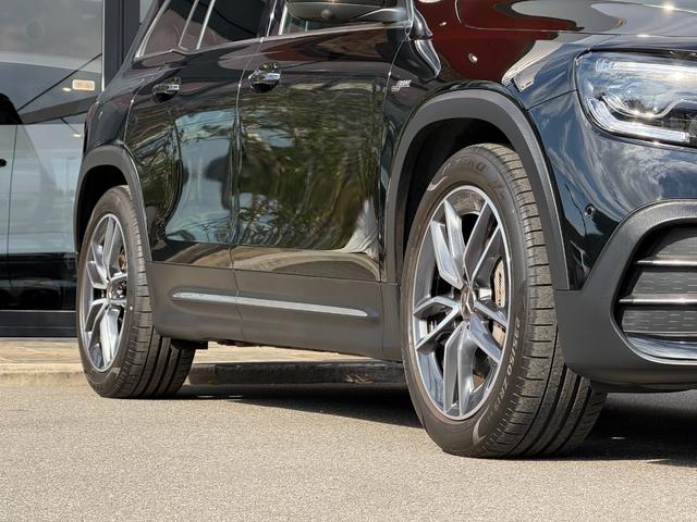 ＧＬＢ ＧＬＢ３５　４マチック　アドバンスドパッケージ　パノラマサンルーフ　レッド／ブラックレザーＭＰシートヒーター　ＨＵＤ　マルチビームＬＥＤライト　前後ドラレコ　純正１９インチＡＷ　レーダーセーフティ　アンビエントライト（73枚目）