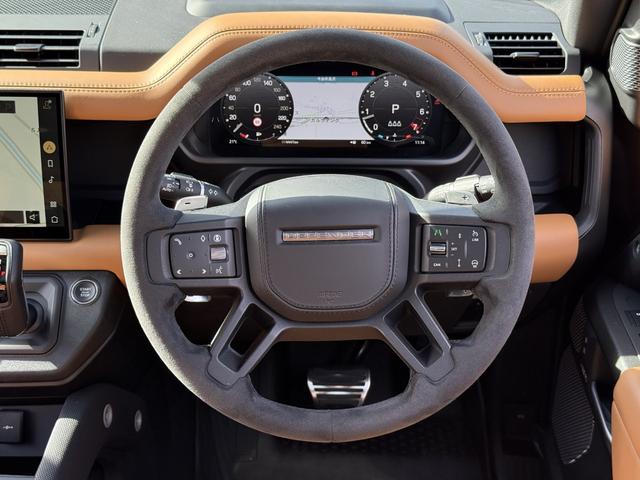 ディフェンダー 110V8 P525 マトリクスLEDヘッドライト パノラマスライディングルーフ ビンテージタンウィンザーレザーMP4席シートヒーター Fベンチレーション フィックスドサイドステップ メリディアンサラウンド(16枚目)