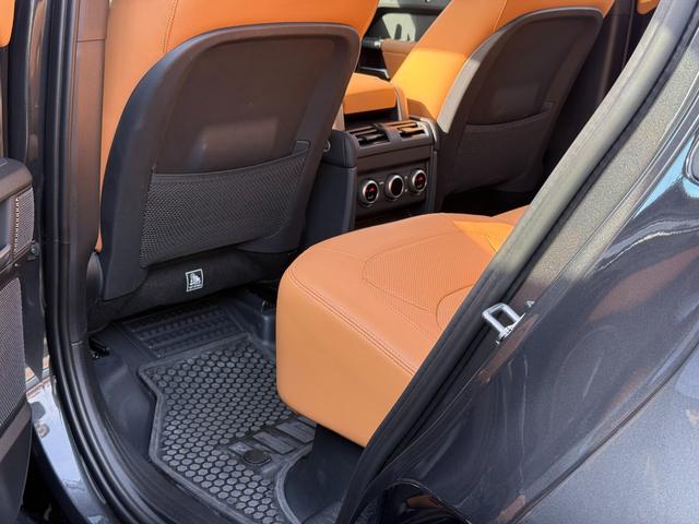 ディフェンダー 110V8 P525 マトリクスLEDヘッドライト パノラマスライディングルーフ ビンテージタンウィンザーレザーMP4席シートヒーター Fベンチレーション フィックスドサイドステップ メリディアンサラウンド(28枚目)