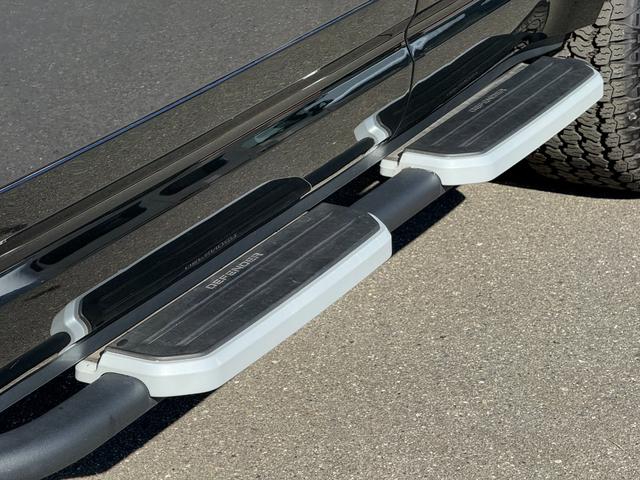 ディフェンダー 110V8 P525 マトリクスLEDヘッドライト パノラマスライディングルーフ ビンテージタンウィンザーレザーMP4席シートヒーター Fベンチレーション フィックスドサイドステップ メリディアンサラウンド(47枚目)