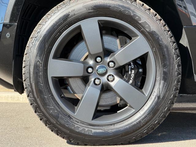 ディフェンダー 110V8 P525 マトリクスLEDヘッドライト パノラマスライディングルーフ ビンテージタンウィンザーレザーMP4席シートヒーター Fベンチレーション フィックスドサイドステップ メリディアンサラウンド(50枚目)