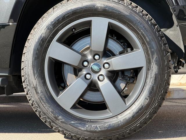 ディフェンダー 110V8 P525 マトリクスLEDヘッドライト パノラマスライディングルーフ ビンテージタンウィンザーレザーMP4席シートヒーター Fベンチレーション フィックスドサイドステップ メリディアンサラウンド(52枚目)