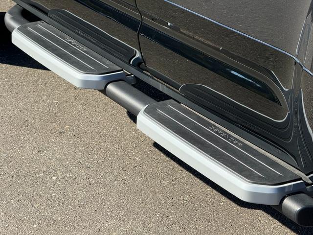 ディフェンダー 110V8 P525 マトリクスLEDヘッドライト パノラマスライディングルーフ ビンテージタンウィンザーレザーMP4席シートヒーター Fベンチレーション フィックスドサイドステップ メリディアンサラウンド(56枚目)