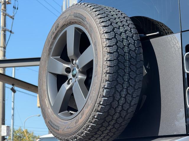 ディフェンダー 110V8 P525 マトリクスLEDヘッドライト パノラマスライディングルーフ ビンテージタンウィンザーレザーMP4席シートヒーター Fベンチレーション フィックスドサイドステップ メリディアンサラウンド(63枚目)