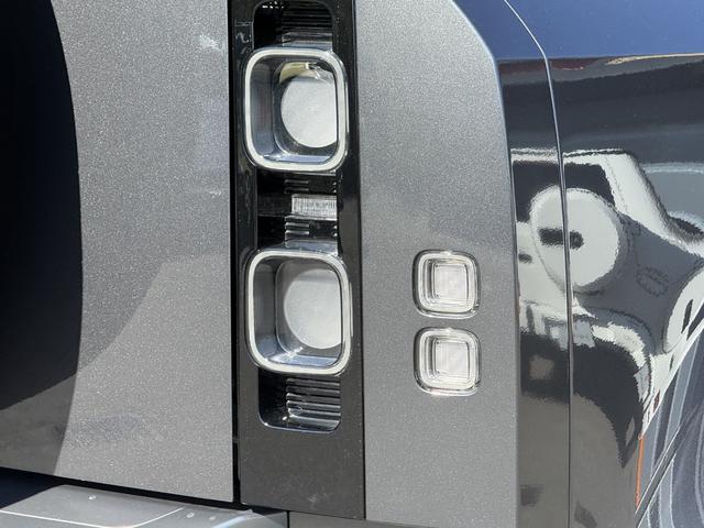 ディフェンダー 110V8 P525 マトリクスLEDヘッドライト パノラマスライディングルーフ ビンテージタンウィンザーレザーMP4席シートヒーター Fベンチレーション フィックスドサイドステップ メリディアンサラウンド(64枚目)