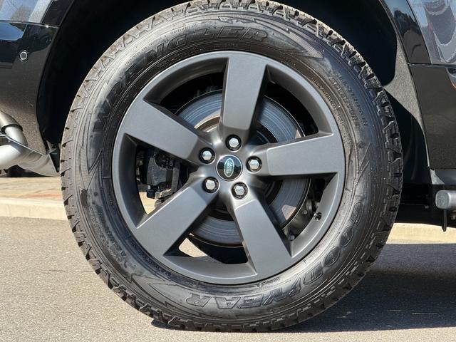 ディフェンダー 110V8 P525 マトリクスLEDヘッドライト パノラマスライディングルーフ ビンテージタンウィンザーレザーMP4席シートヒーター Fベンチレーション フィックスドサイドステップ メリディアンサラウンド(69枚目)