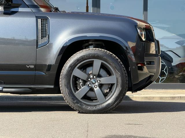 ディフェンダー 110V8 P525 マトリクスLEDヘッドライト パノラマスライディングルーフ ビンテージタンウィンザーレザーMP4席シートヒーター Fベンチレーション フィックスドサイドステップ メリディアンサラウンド(70枚目)