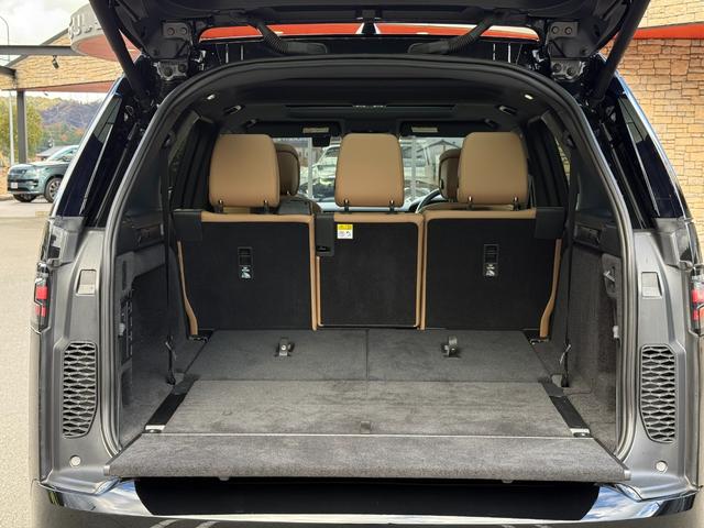 ディスカバリー ダイナミック　ＨＳＥ　Ｄ３５０　パノラマスライディングルーフ　２２インチブラックホイール　マトリクスＬＥＤライト　キャラウェイインテリア（ウィンザーレザーＭＰ４シートＨ）　プライバシーガラス　７シーター　ＨＵＤ　ルーフレール（37枚目）