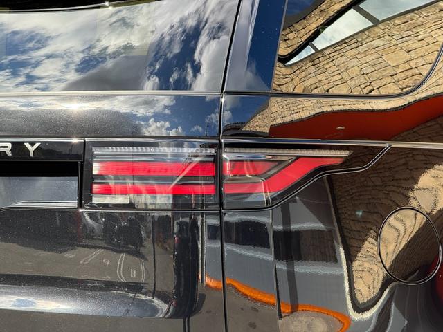 ディスカバリー ダイナミック　ＨＳＥ　Ｄ３５０　パノラマスライディングルーフ　２２インチブラックホイール　マトリクスＬＥＤライト　キャラウェイインテリア（ウィンザーレザーＭＰ４シートＨ）　プライバシーガラス　７シーター　ＨＵＤ　ルーフレール（55枚目）