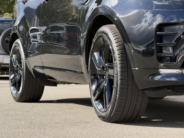 ディスカバリー ダイナミック　ＨＳＥ　Ｄ３５０　パノラマスライディングルーフ　２２インチブラックホイール　マトリクスＬＥＤライト　キャラウェイインテリア（ウィンザーレザーＭＰ４シートＨ）　プライバシーガラス　７シーター　ＨＵＤ　ルーフレール（69枚目）