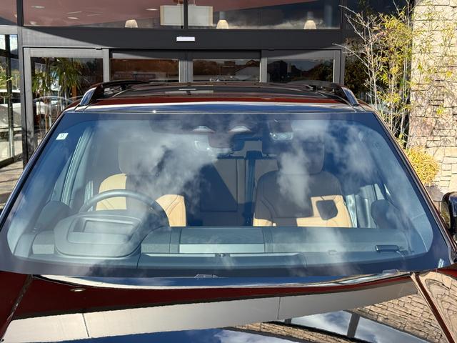 ディスカバリー ダイナミック　ＨＳＥ　Ｄ３５０　パノラマスライディングルーフ　２２インチブラックホイール　マトリクスＬＥＤライト　キャラウェイインテリア（ウィンザーレザーＭＰ４シートＨ）　プライバシーガラス　７シーター　ＨＵＤ　ルーフレール（79枚目）