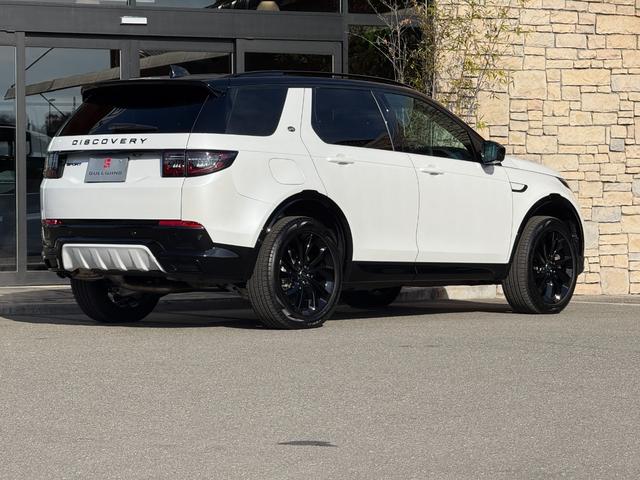 ディスカバリースポーツ ダイナミック　ＳＥ　Ｄ２００　固定式パノラミックルーフ　コントラストルーフ　プライバシーガラス　２０インチブラックホイール　５＋２シート　２列目シートスライド＆リクライニング　ＬＥＤヘッドライト（オートハイビーム）　Ｐテールゲート（3枚目）