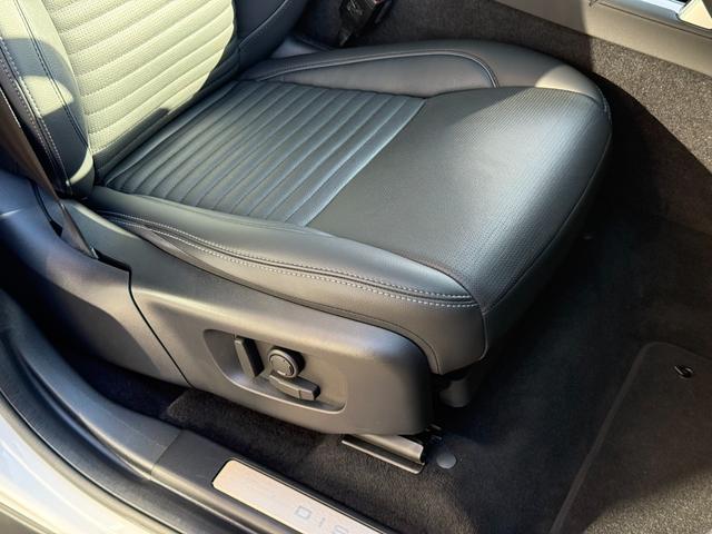 ディスカバリースポーツ ダイナミック　ＳＥ　Ｄ２００　固定式パノラミックルーフ　コントラストルーフ　プライバシーガラス　２０インチブラックホイール　５＋２シート　２列目シートスライド＆リクライニング　ＬＥＤヘッドライト（オートハイビーム）　Ｐテールゲート（13枚目）