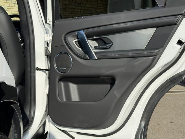 ディスカバリースポーツ ダイナミック　ＳＥ　Ｄ２００　固定式パノラミックルーフ　コントラストルーフ　プライバシーガラス　２０インチブラックホイール　５＋２シート　２列目シートスライド＆リクライニング　ＬＥＤヘッドライト（オートハイビーム）　Ｐテールゲート（21枚目）